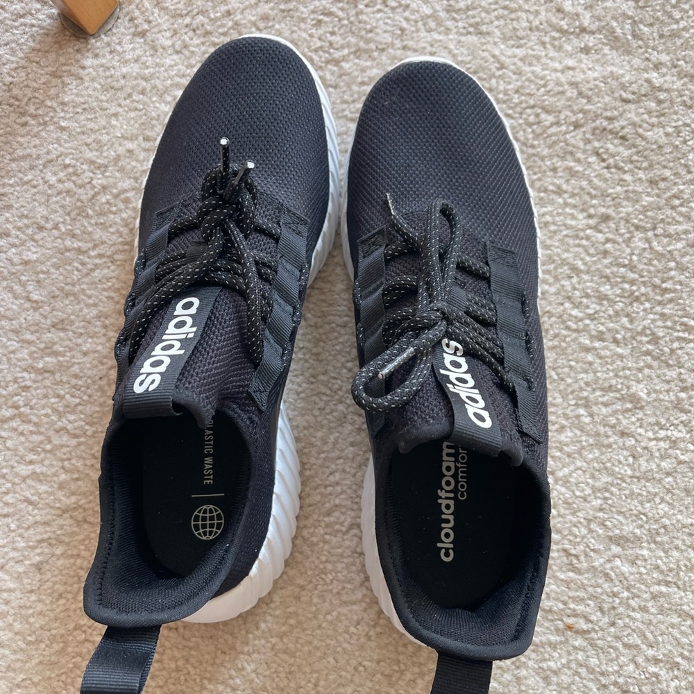 New Adidas Men's Black Cloudfoam Sneakers. Never worn.